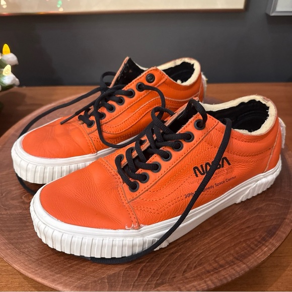 Vans Women’s Old Skool x NASA Space Voyager Firecracker Orange Sneakers Size 8 - Picture 1 of 14